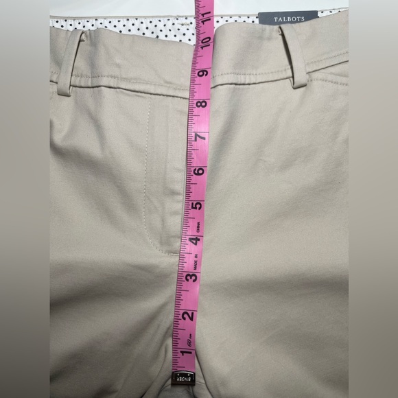 Talbots Women Perfect Short 11” inseam at waist Beige size 6 petite NWT - Picture 6 of 9